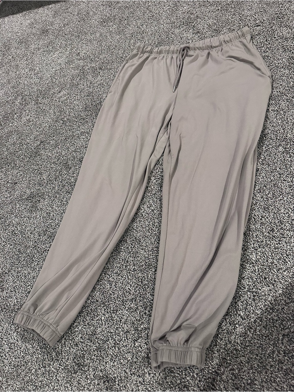 Women’s lightweight gray lounge joggers